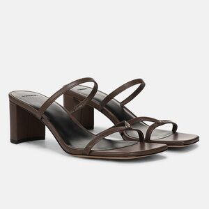 New Vince Ona Leather Heeled Sandal in Nutwood Size: 6